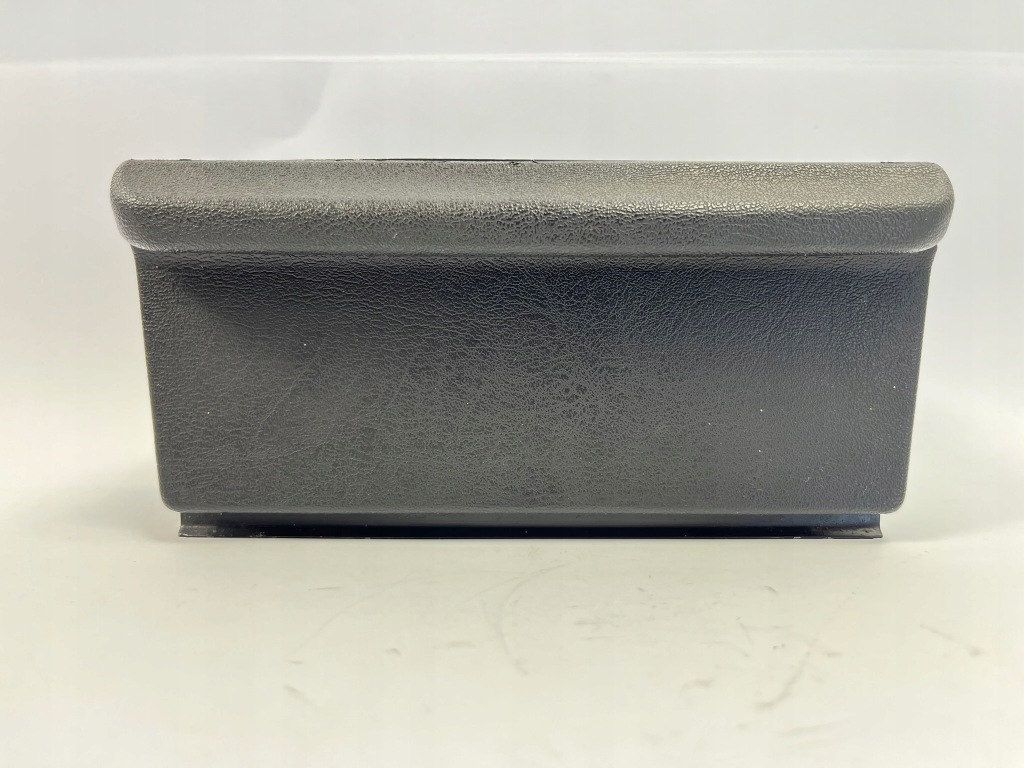 Пепельница перед передняя mercedes 123 w123 Оригинал