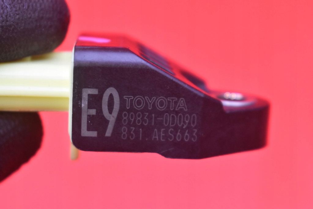 Датчик ударный 89831-0d090 toyota yaris 3 3 14-17 Киев