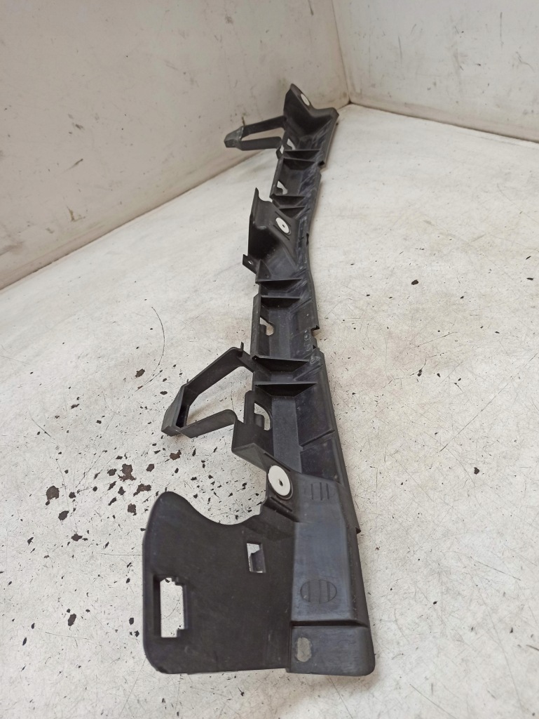 фото №7, Opel astra j iv направляющая средний бампера задняя 13266743