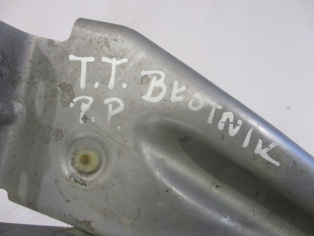 фото №7, Кронштейн направляющая кронштейн крыла перед правый audi tt ii 8j cabrio lx7w