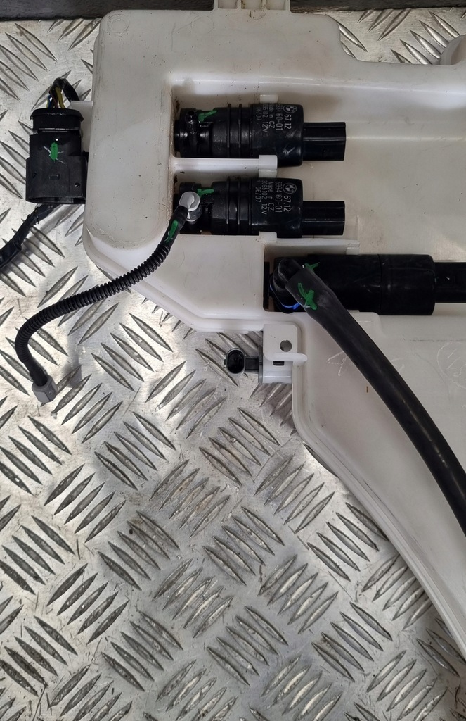 фото №9, Bmw e71 x5 бак омивача 7161476