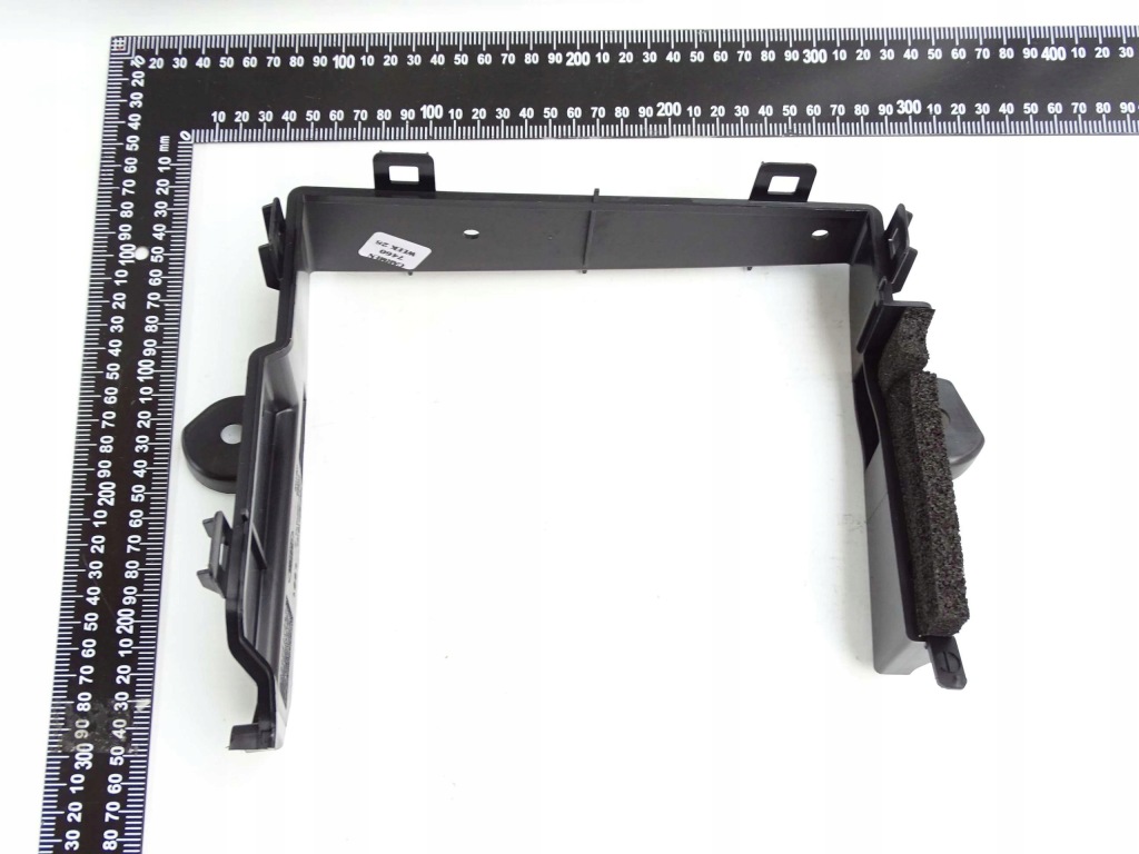 фото №4, Кронштейн крышки аккумулятор discovery sport 2019-