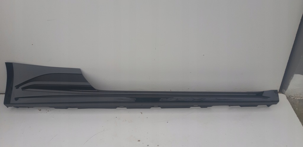 фото №1, Audi rs5 b9 8w6 поріг молдинг накладка поріг права