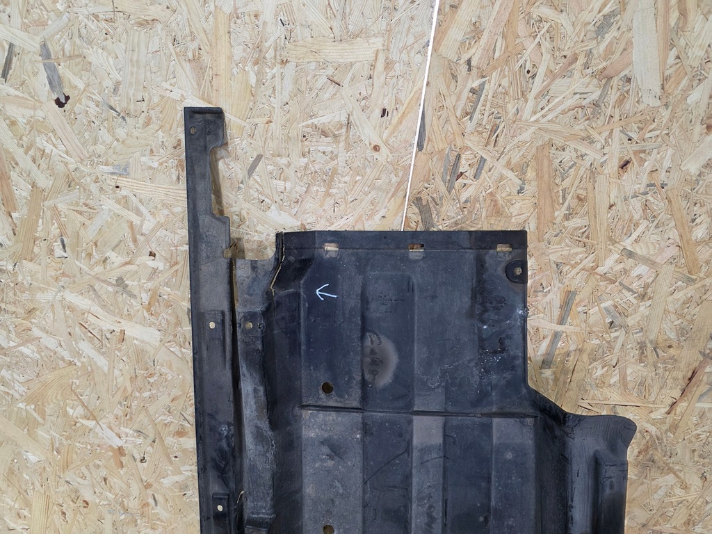 фото №6, Захист плита підвіска ліва велика audi q5 8r lift 8r0825207b оригінал 17