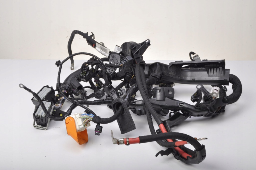 фото №1, Volvo v60 ii d4 жгут электропроводка двигателя 31453796