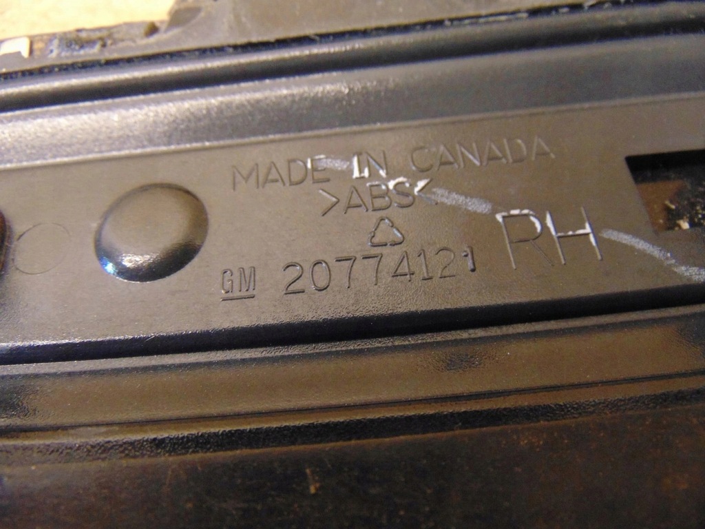 фото №7, Молдинг na крыло правая opel ampera 20774121