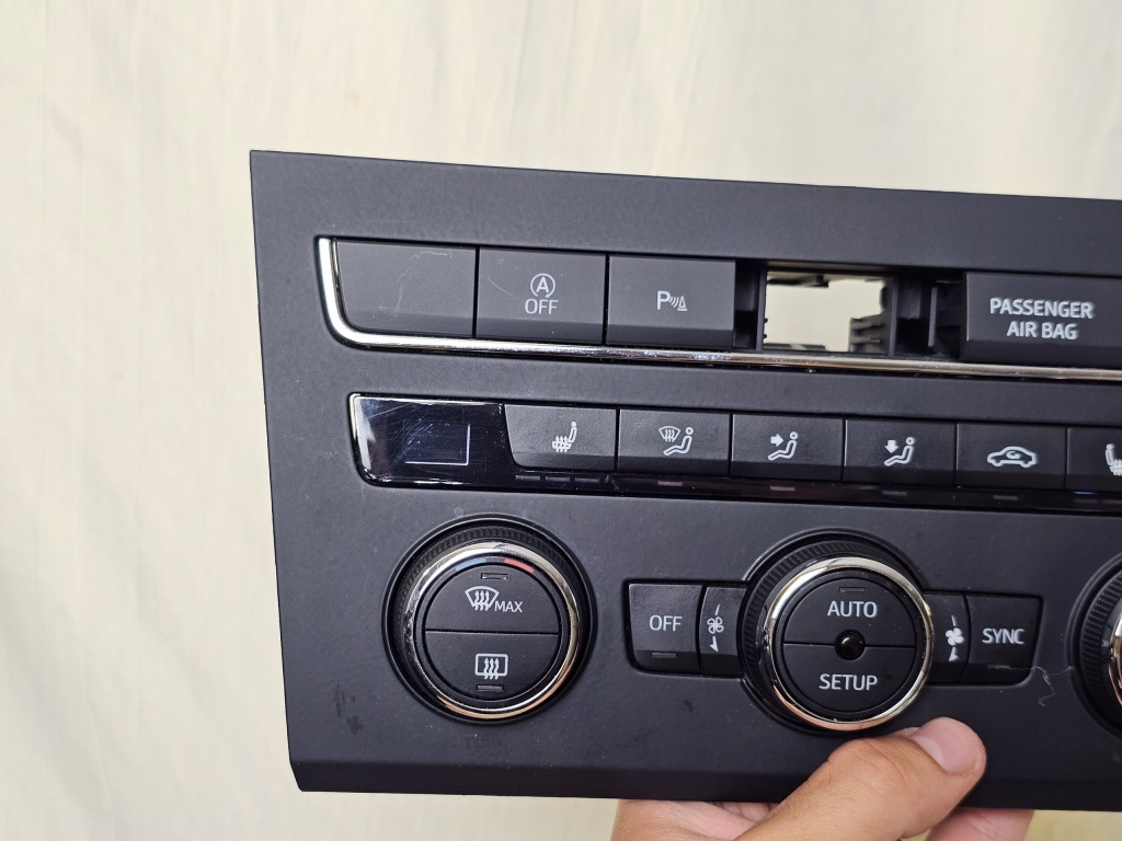 фото №4, Панель кондиционера обдув рамка seat leon iii 5f0