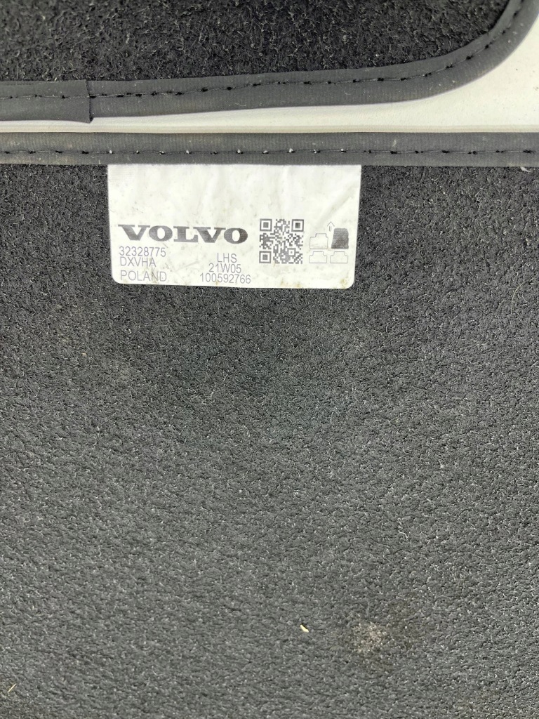 Volvo xc40 коврики велюровые комплект 32328775 Киев