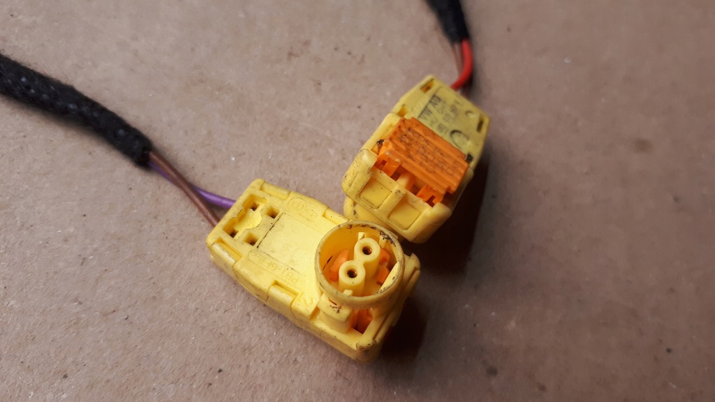 фото №7, A4 b9 lift штекер колодка подушка безопасности 4m1972562b a5 8w