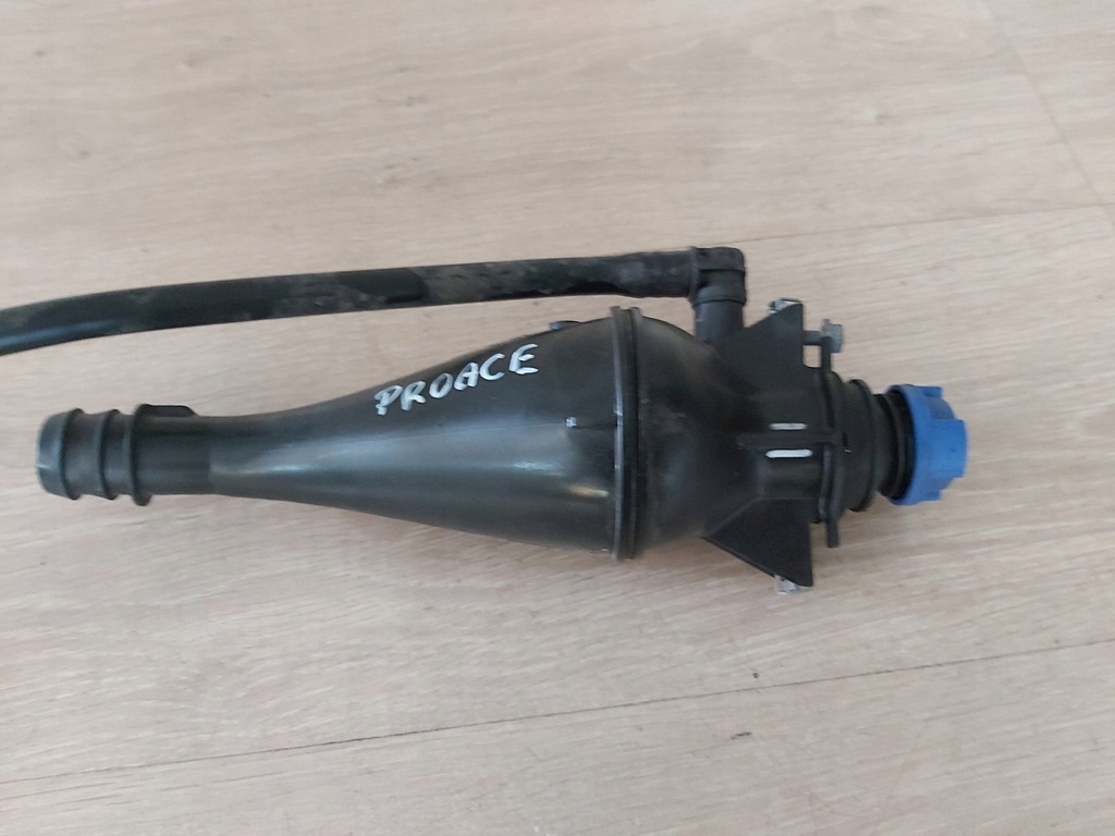 фото №2, Toyota proace expert jumpy заливная горловина adblue