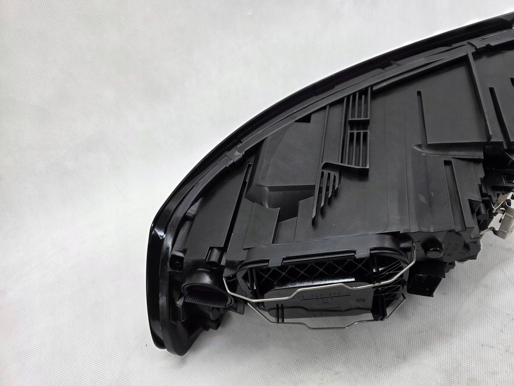 фото №11, Volvo v50 s40 ii lift 2010+ лампа перед права bi ксенон поворотний led 32206140