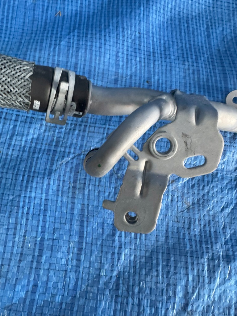 Шланг воды renault austral 1.2 e-tech автоматическая коробка передач 210479576r Недорого