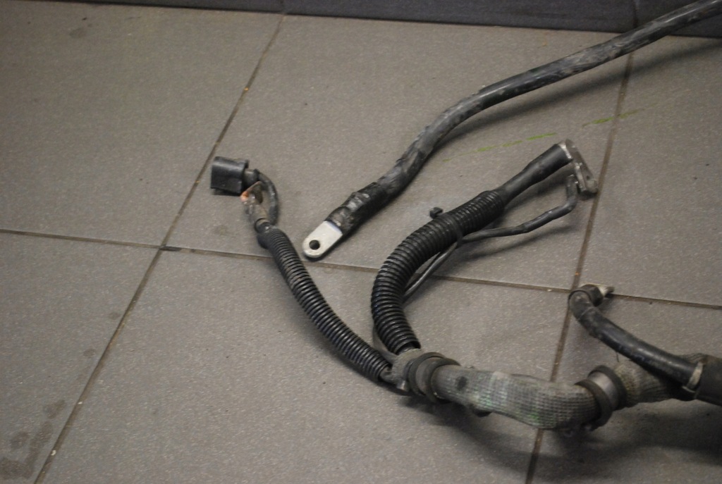 фото №6, Шланг напруговий генератора audi a8 d3 4.2 tdi
