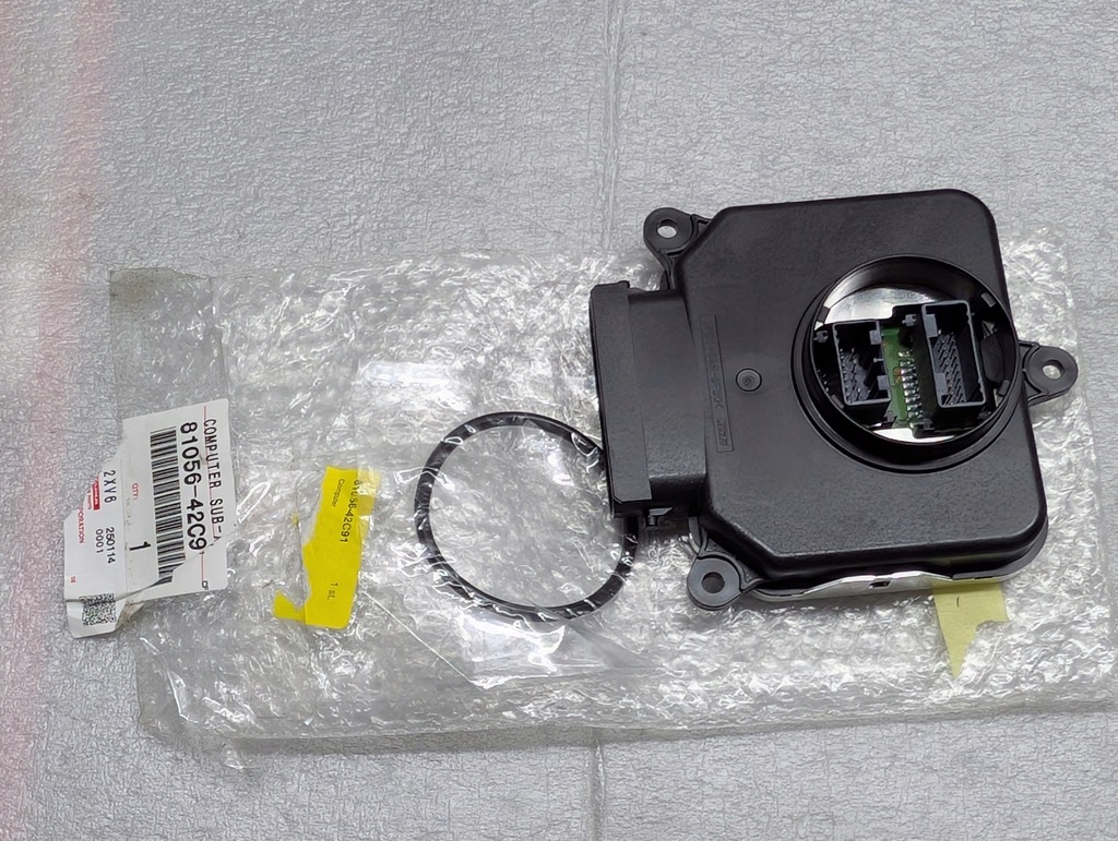 фото №1, Toyota bz4x lexus rx v преобразователь модуль led 89907-42081 nowa оригинал