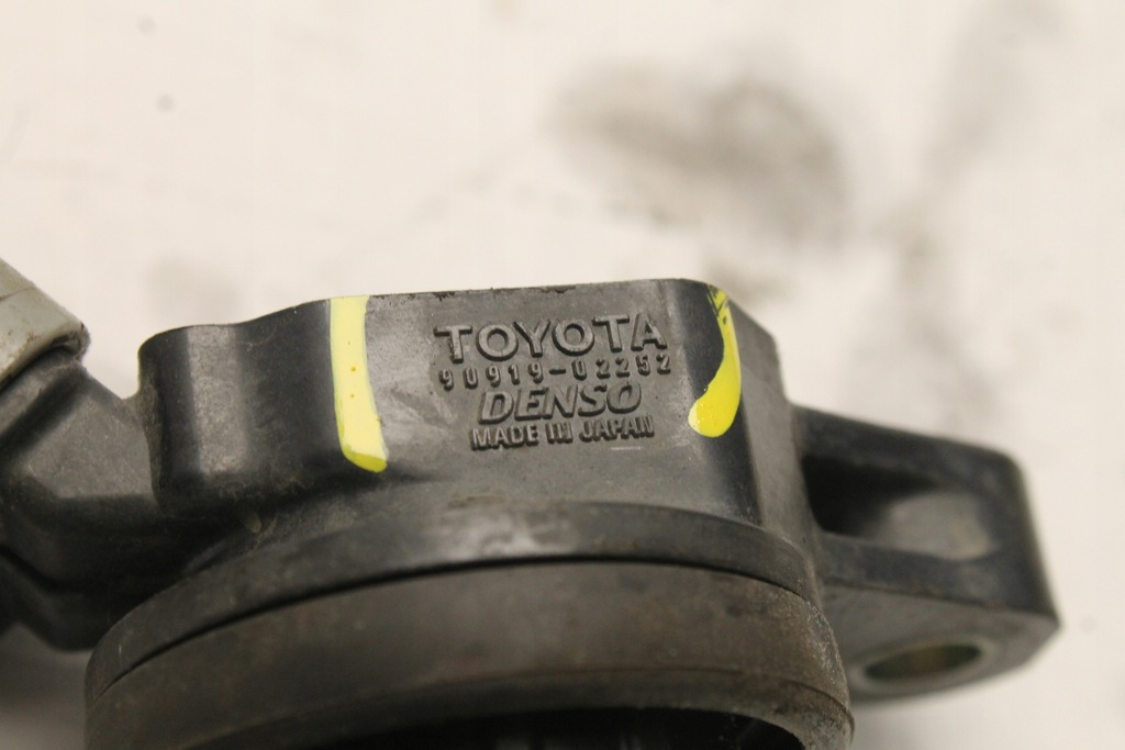 фото №6, Катушка катушки зажигания комплект 90919-02252 toyota yaris 1.6