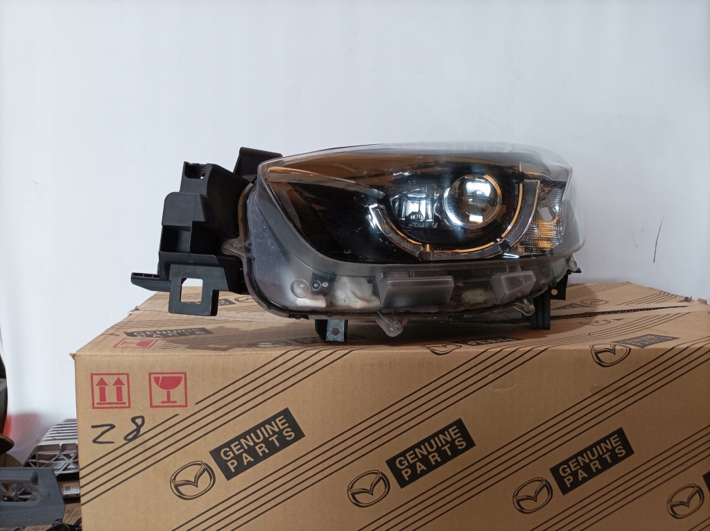 Купить Mazda cx5 рестайлинг  фара левая full led kd31-51030