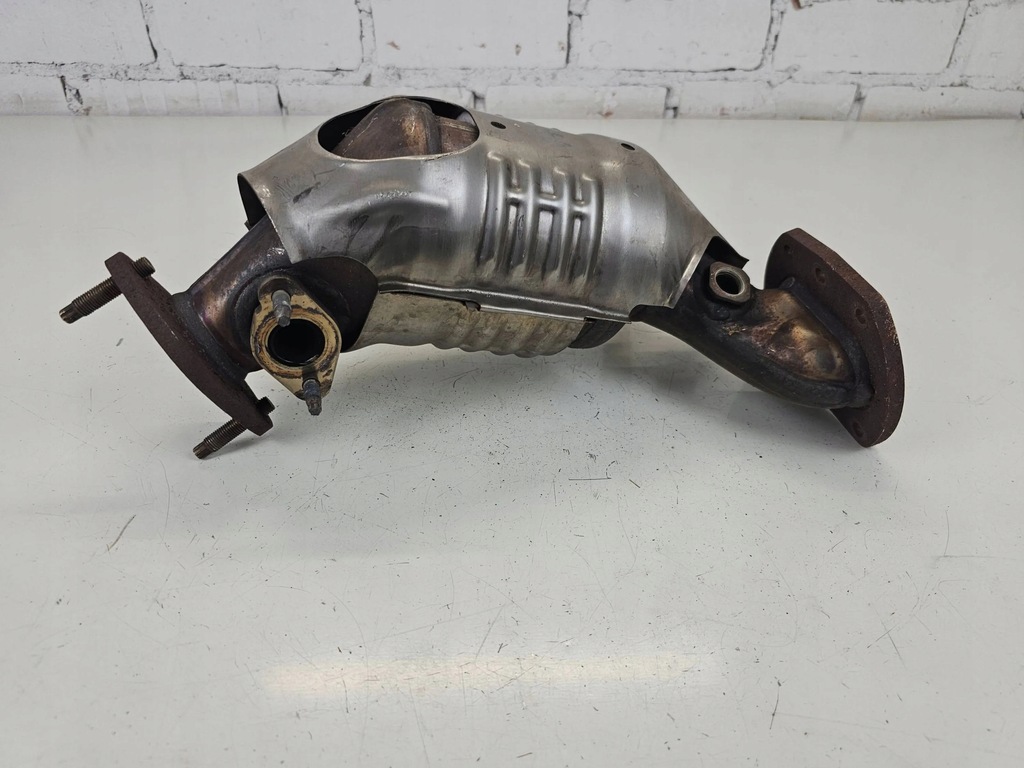 фото №1, Lexus rx 450h 2021 фильтр частиц твердых катализатор / fap / dpf