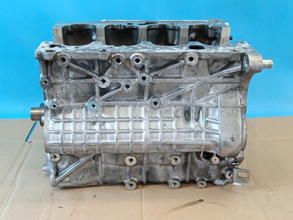 фото №9, Vw arteon liftback 2,0tdi 147kw 2022 r блок двигателя dtua dtu 05l100031d