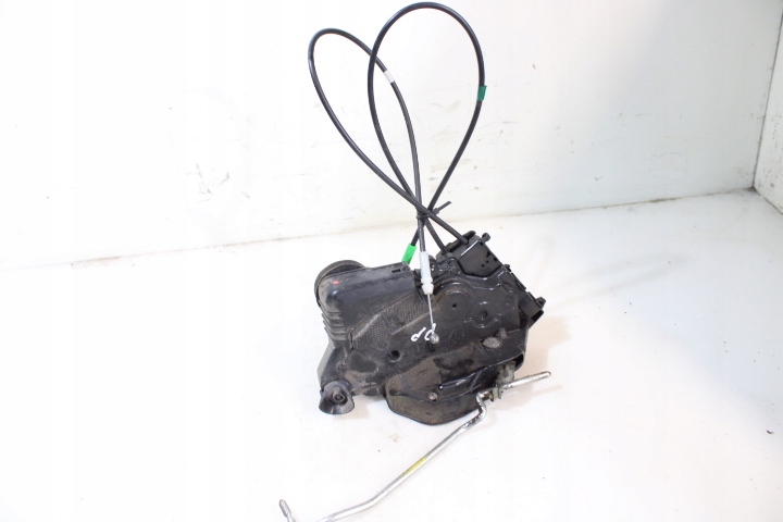 фото №4, Замок правый перед дверь toyota prius ii