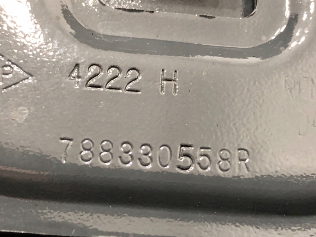 Кришка заливної пального renault express 788330558r minivan gris titanium met. Київ