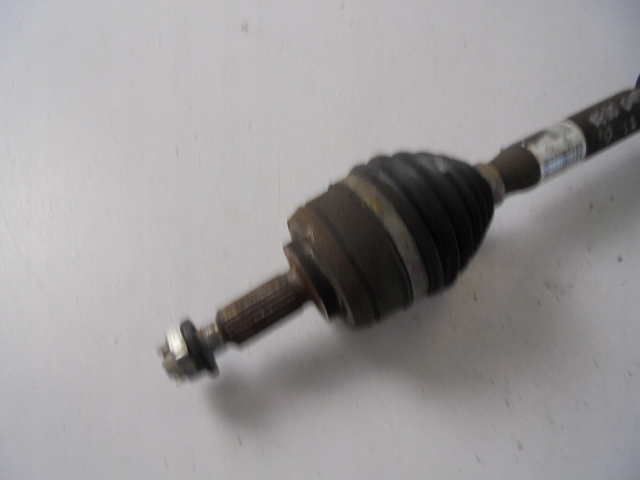 Приводной вал левая renault captur 1 1.2 tce 13 год Цена