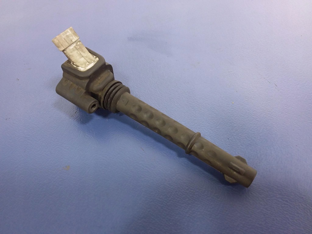 фото №1, Giulietta 940 1.4tb катушка зажигания 0221504036