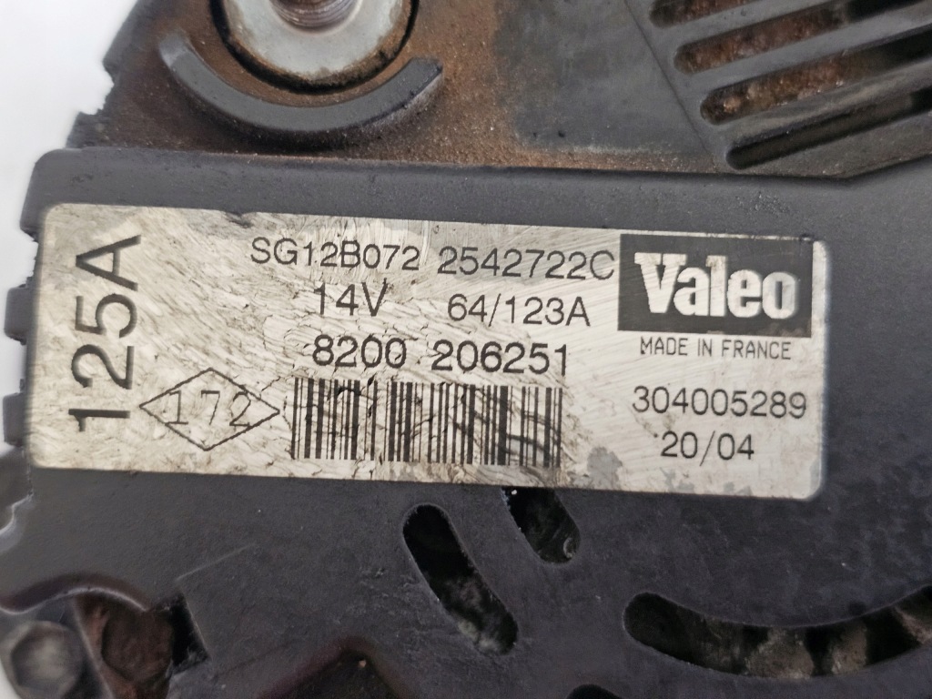 Trafic vivaro master 2.5 dci g9u730 135km 06r генератор 8200206251 Киев