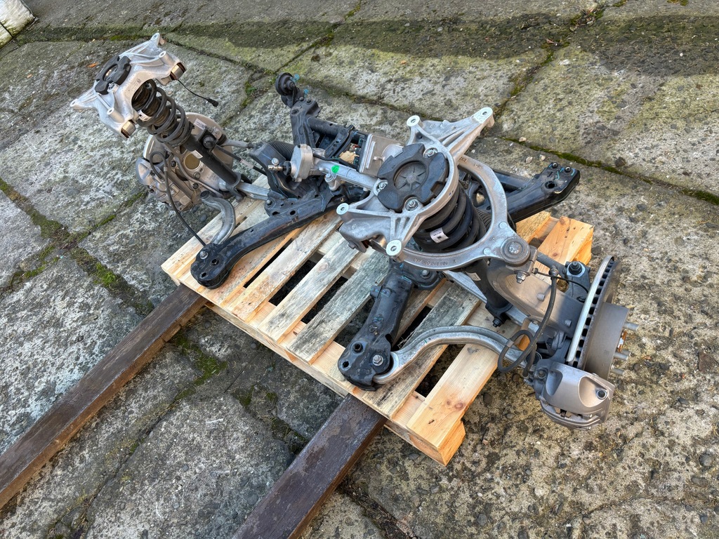 фото №8, Tesla y 2023 подрамник перед рычаги поворотный кулак суппорты трансмиссия рулевая