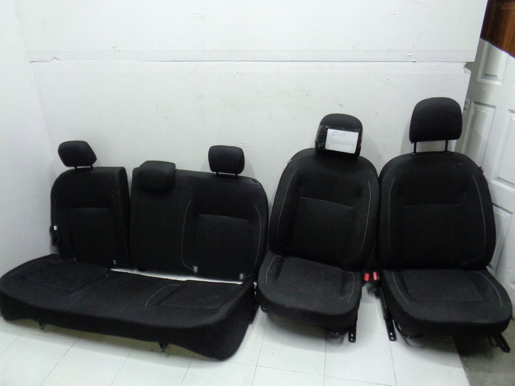 фото №1, Dacia sandero ii lift сидіння сидіння заднє сидіння комплект 18r