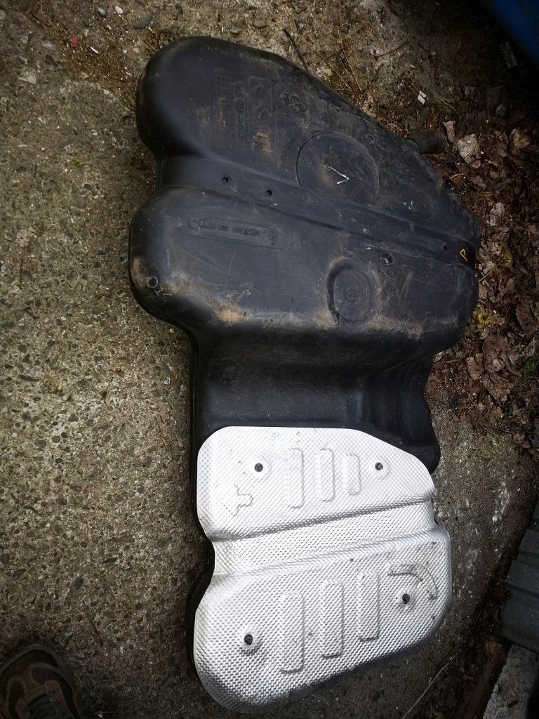 фото №1, Santa fe iv lift bak топлива 31100-cl200