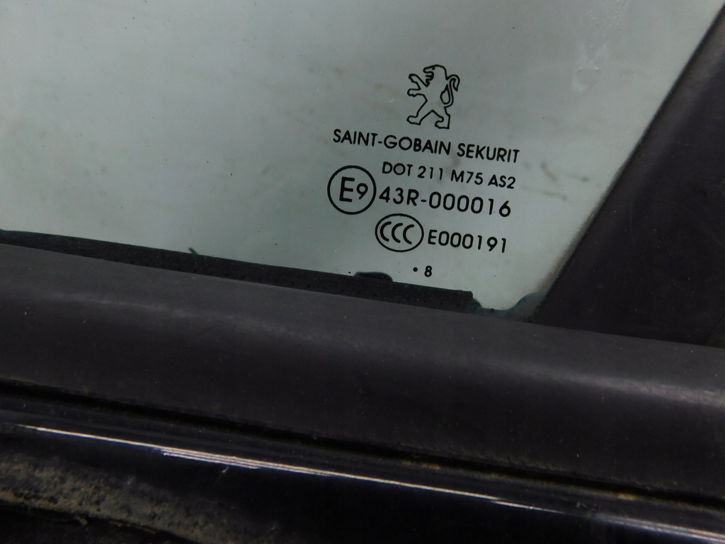 фото №9, Дверь левая перед - peugeot 308 i t7 08-13