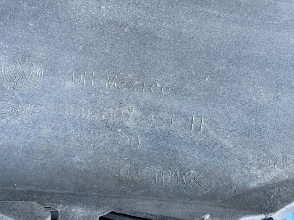 Volkswagen jetta vi бампер задний задний  5c6807421h Доставка