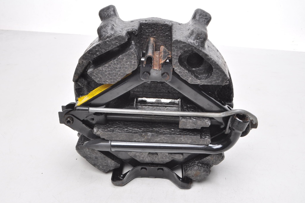 фото №1, Ford focus mk2 домкрат ключ вкладиш