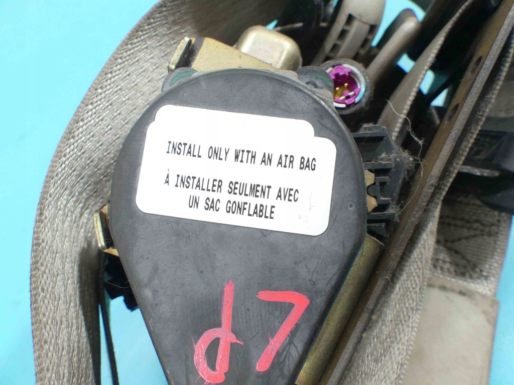 фото №3, Pas безпеки перед лівий chrysler pacifica i