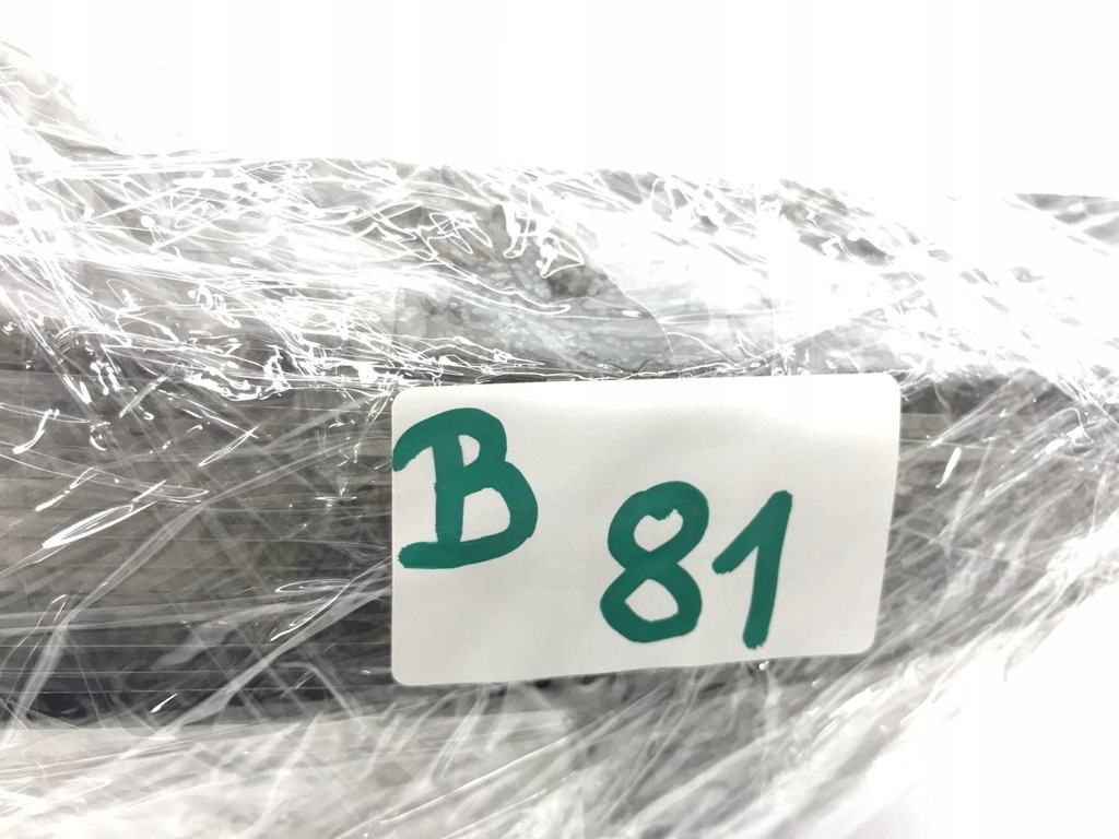 фото №13, Renault megane iv поворотник правый 261306376r