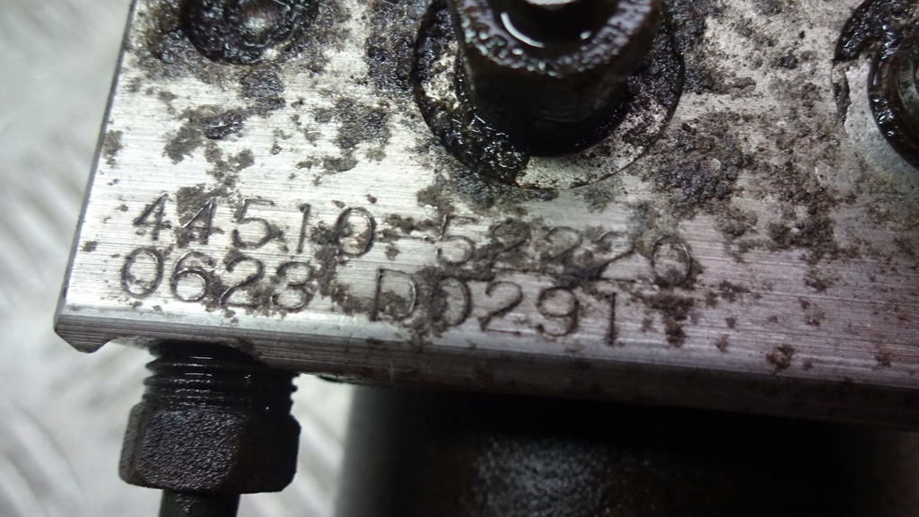 фото №8, Насос abs toyota yaris verso 1.3 vvt-i 89541-52110