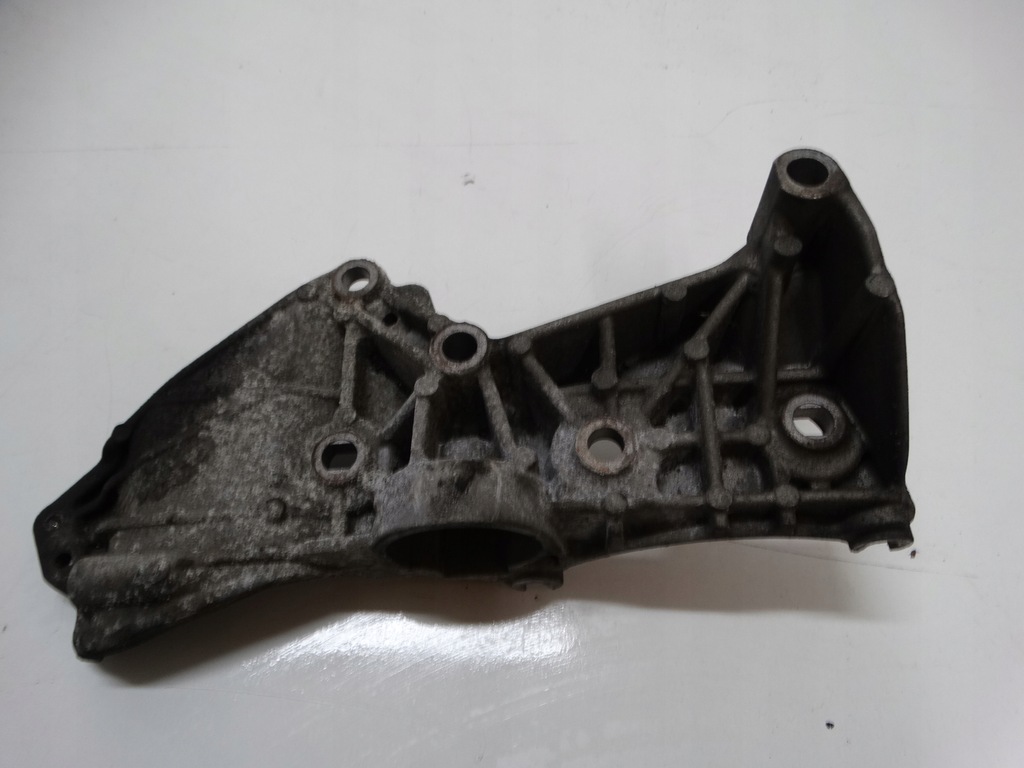 фото №2, Кронштейн кронштейн генератора renault laguna iii