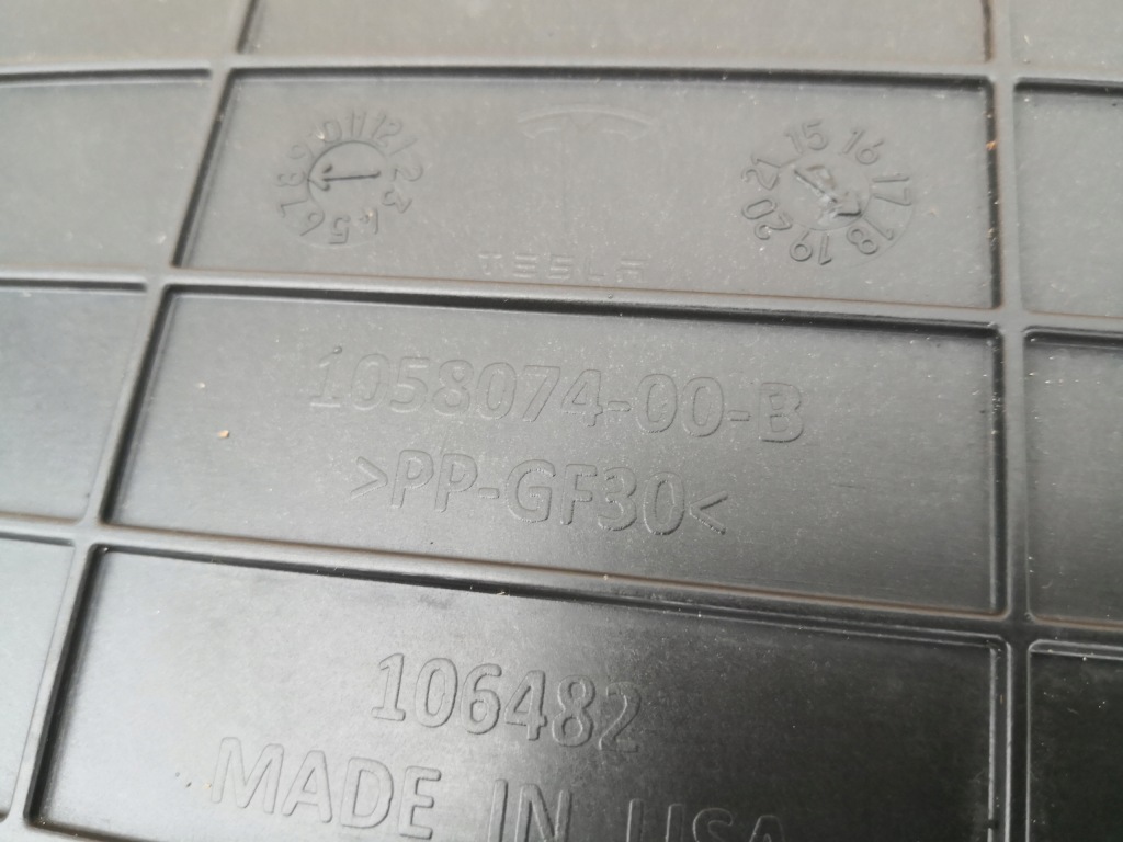 Tesla s рестайлинг  16- впуск активный воздуховод воздуха Недорого