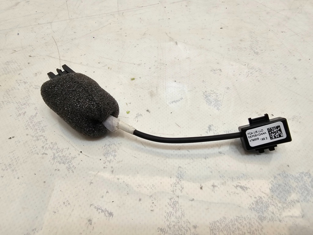 Купить Dodge durango рестайлинг  18- микрофон потолочный 6ep09hdaaa америка