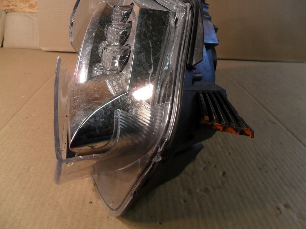 фото №9, Toyota proace фара правый ксенон led 16-