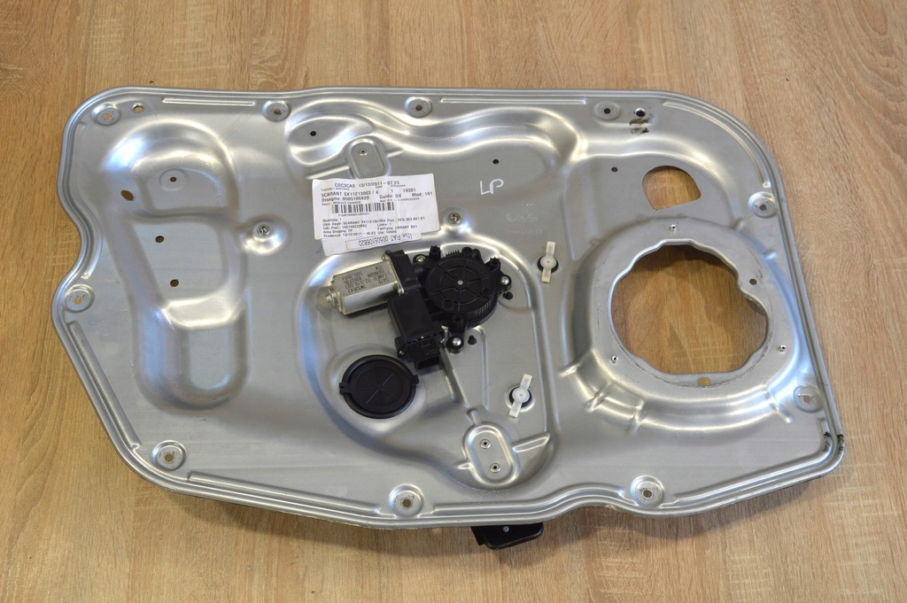 фото №1, Механизм окон правый перед alfa romeo giulietta