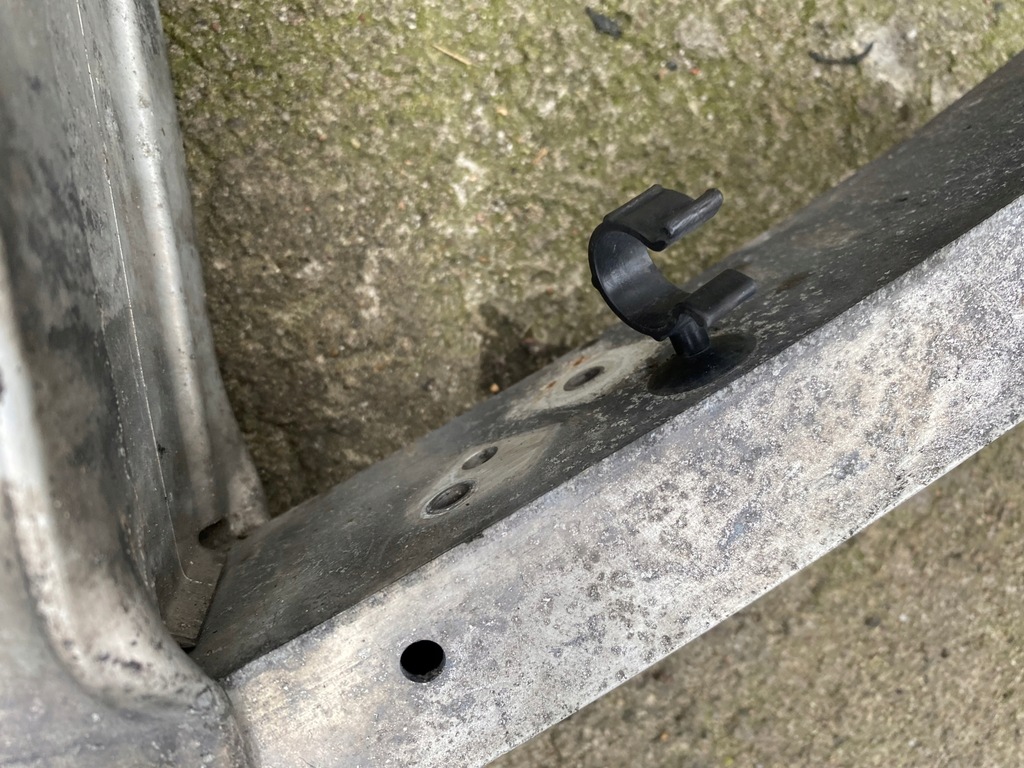 фото №11, Балка бампера перед зона деформації mercedes w212 a2126201500 a2126200995