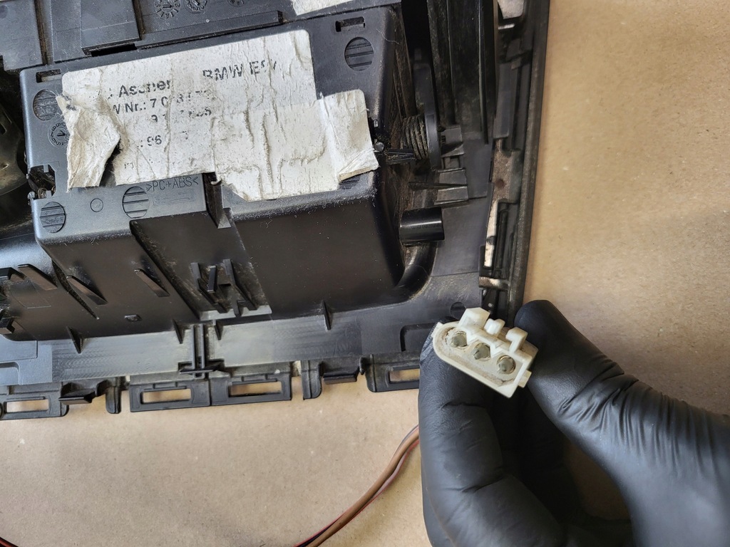 фото №14, Попільничка бардачок консолі панелі перед dekor тунель bmw 1 e81 e82 e88 оригінальний номер