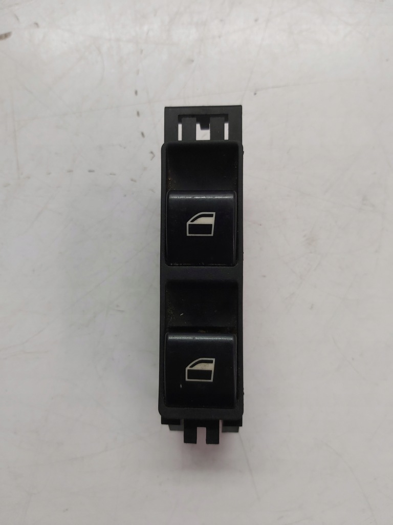 Купити Bmw e46 перемикач вікон правий 8381514