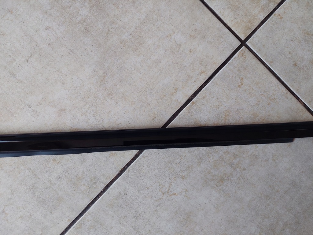 фото №6, Молдинг уплотнитель - левый задняя - audi a6 c8 - 4k0