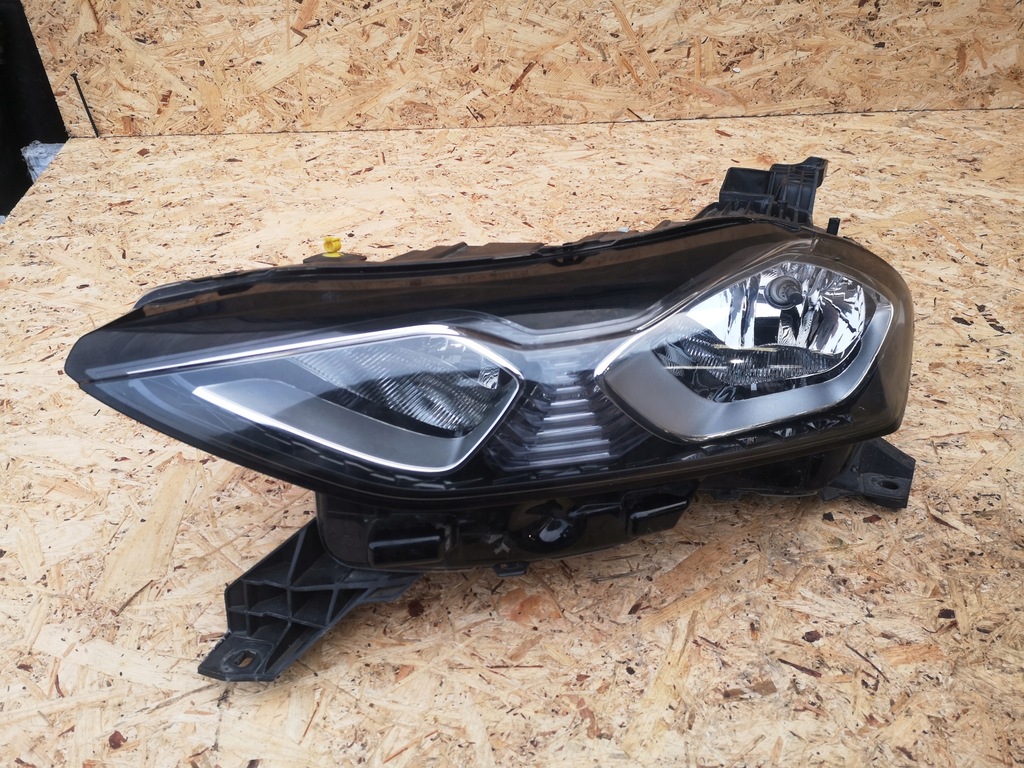 фото №1, Citroen ds3 crossback лампа лівий перед 9820840880 не відновлювалася