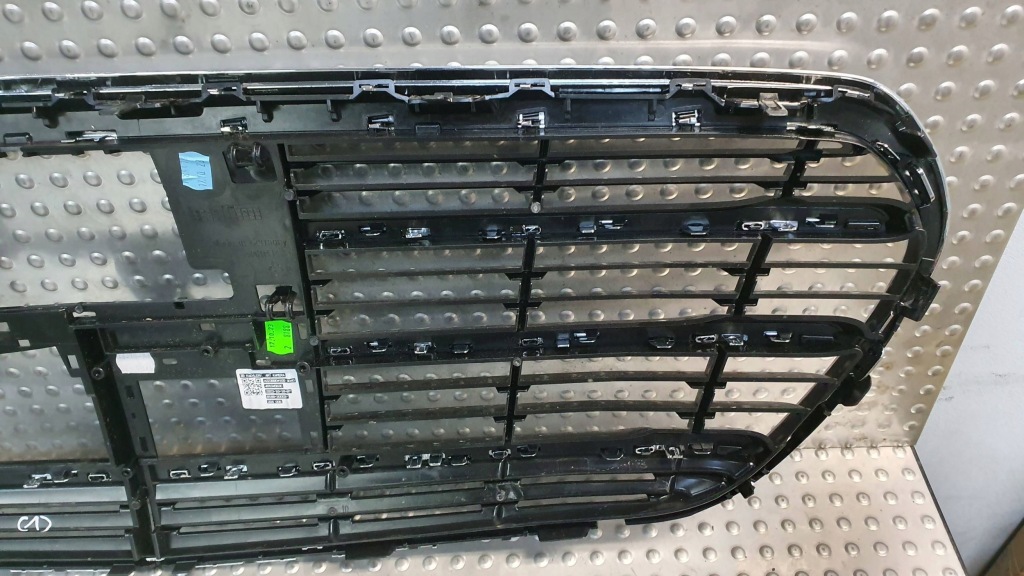 Решітка радіатора решітка радіатора a2238804000 mercedes s-klasa w223 в Україні