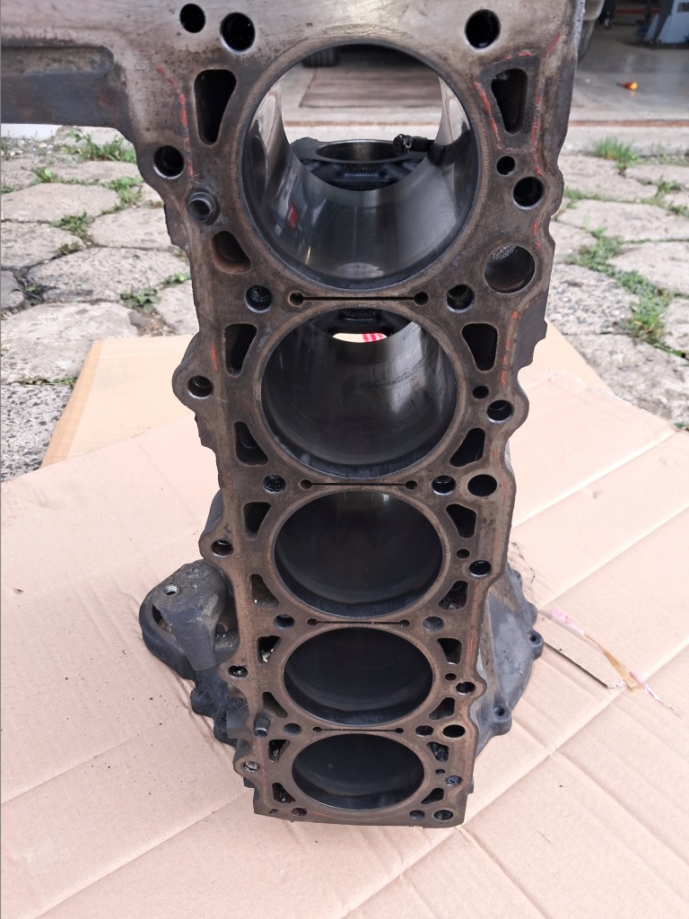 фото №1, Блок двигуна 2,9d mercedes t1 602,940 6020112401