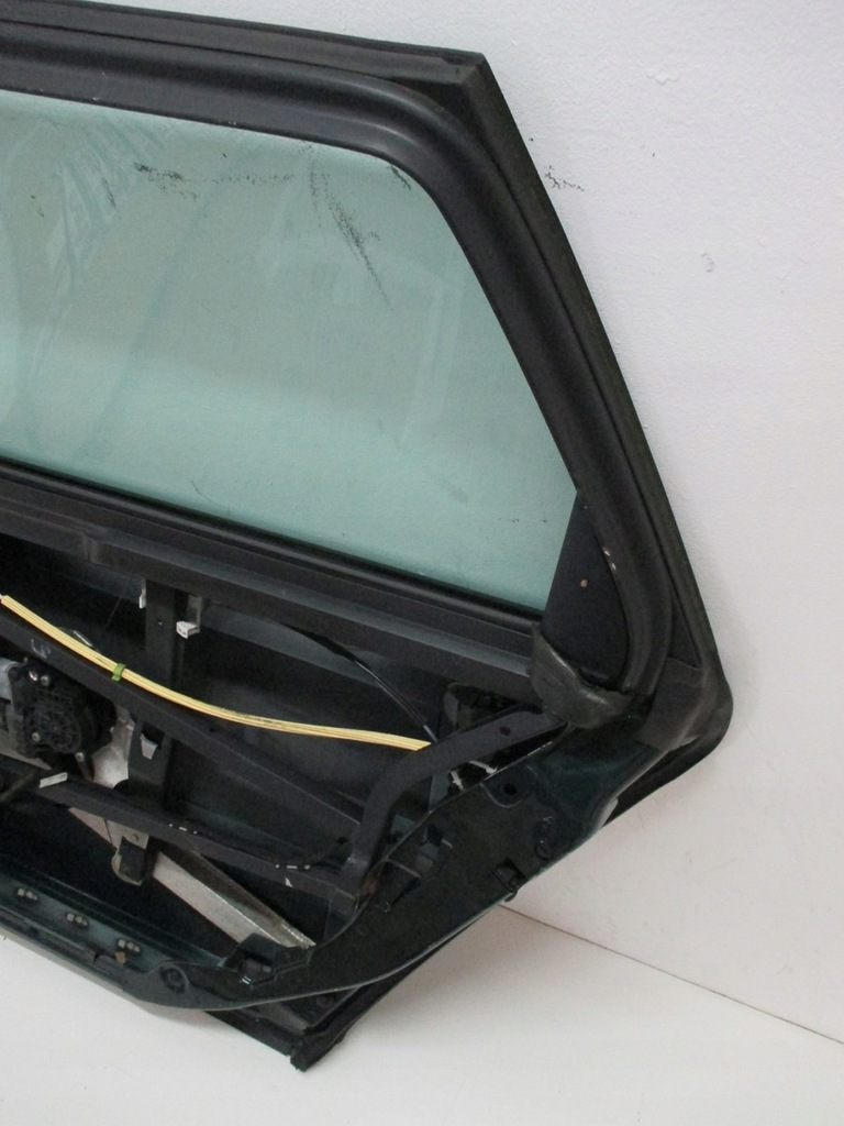 фото №9, Дверь правое задние audi a6 4b9 99r