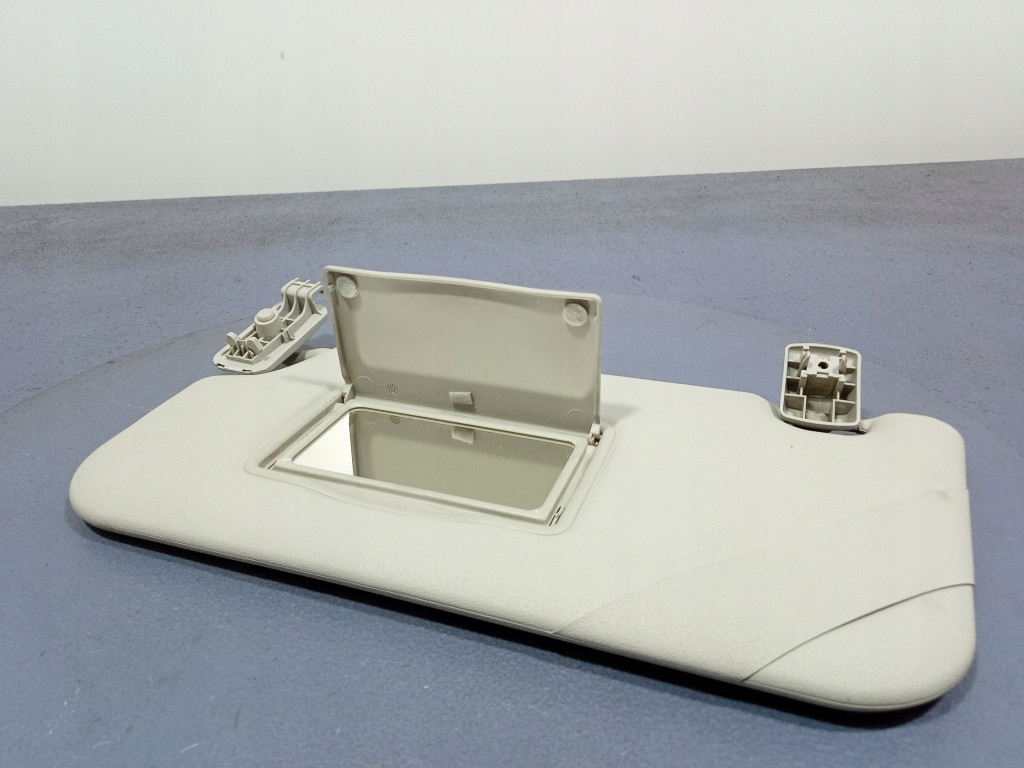 фото №4, Ford fiesta mk7 защита солнцезащитная козырёк левый